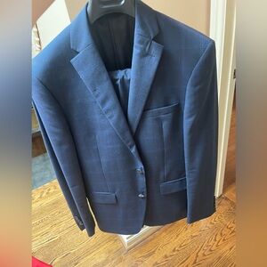 Wool DKNY suit